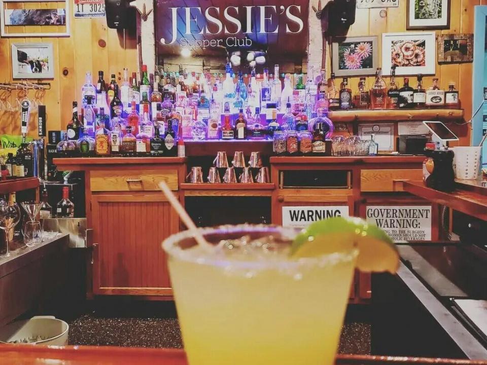 Back Bar