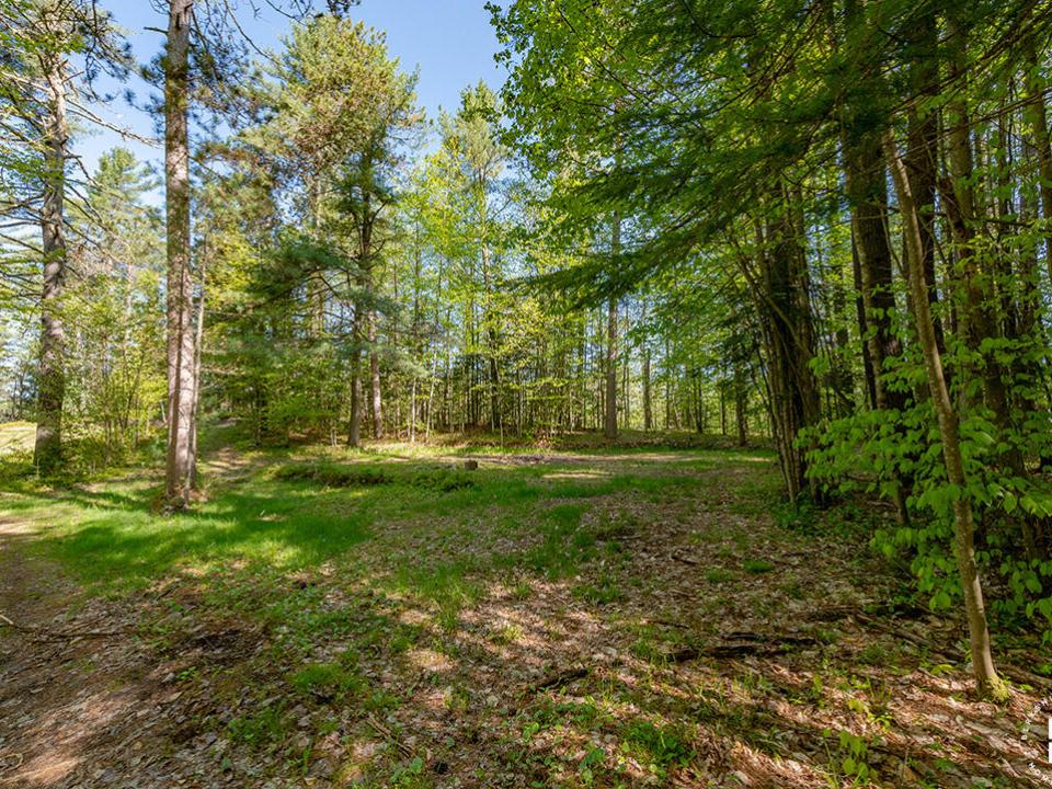 LotOnRainbowLake_Side_Lot