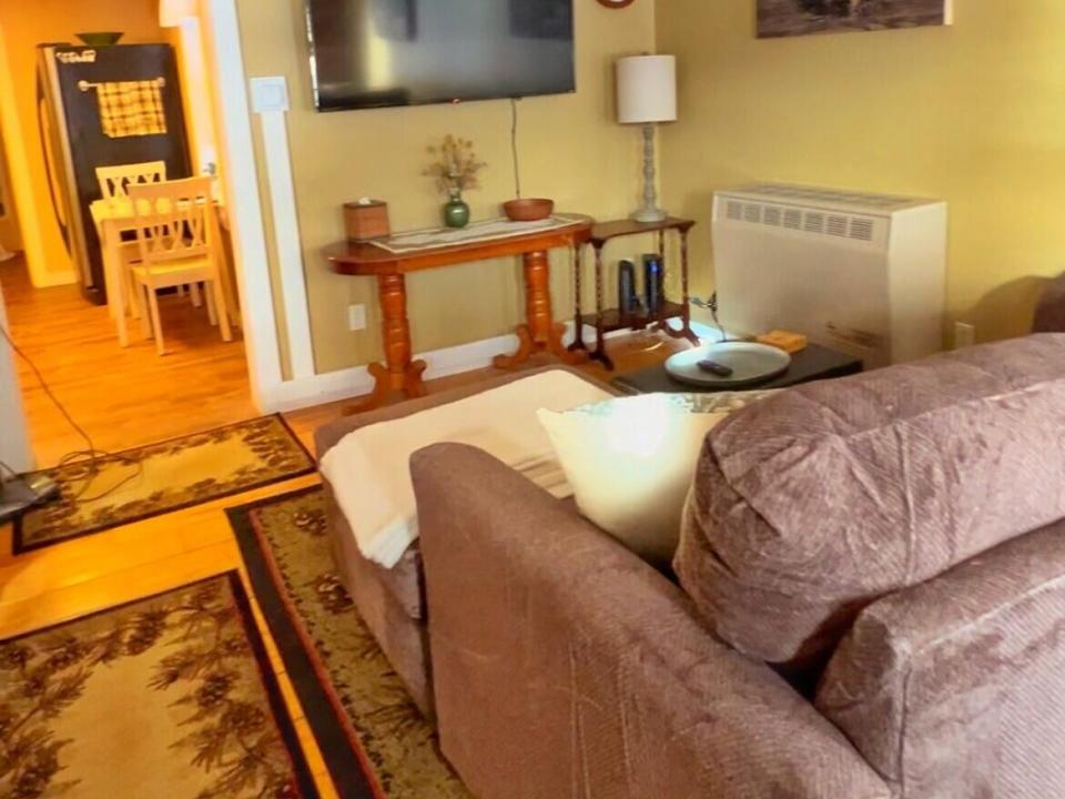 1St FL A Living Room