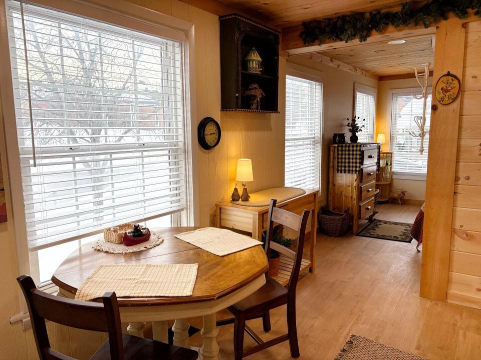 1ST FL B AREA TO BEDROOM