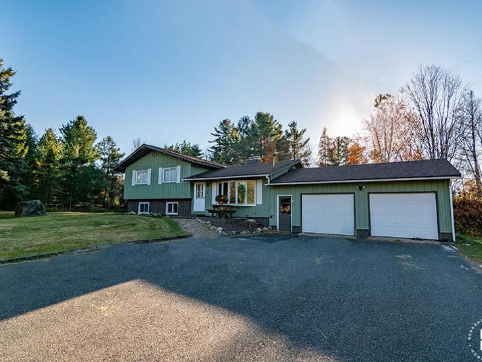 RenovatedLakePlacidHomeOnJerseyDr RenovatedLakePlacidHomeOnJerseyDr