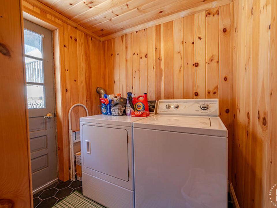RenovatedHomeOnJersey_LaundryRoom