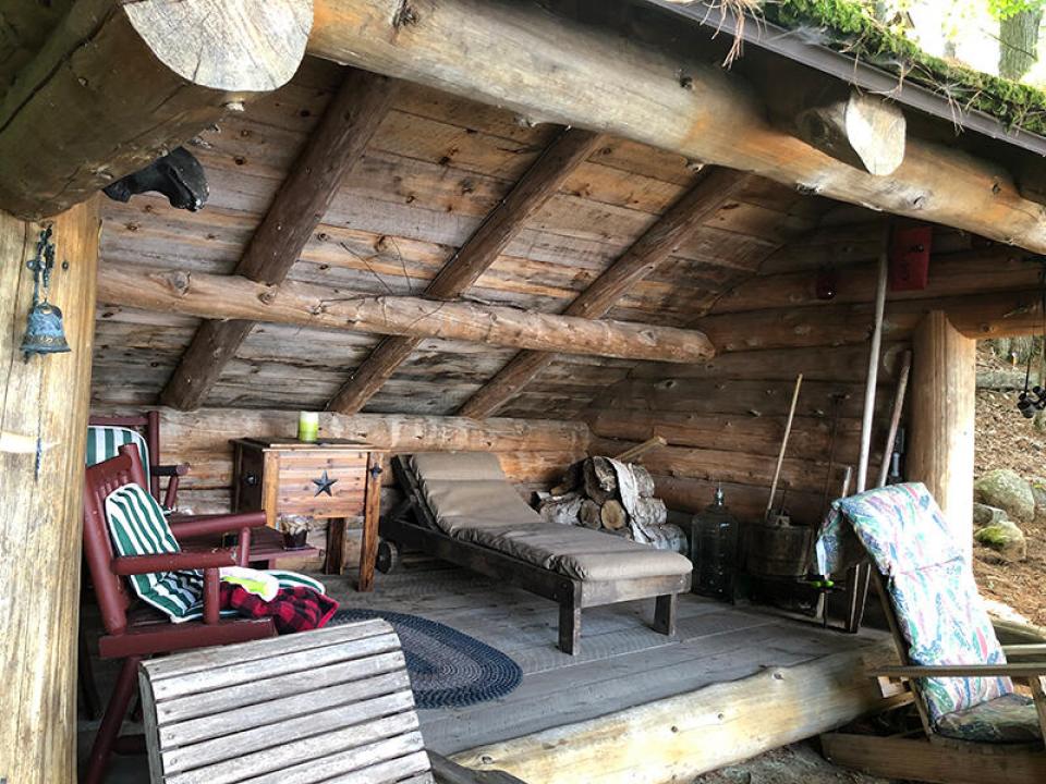 CampStillwaters_O_LeanTo_Interior