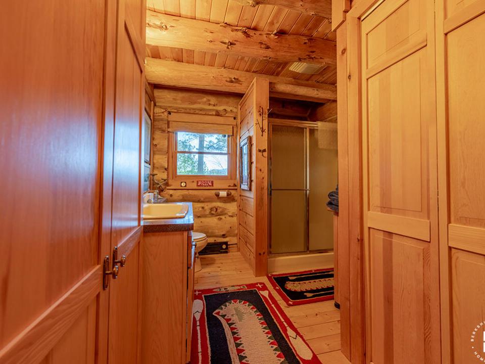 CampStillwaters_Spring_Bathroom1