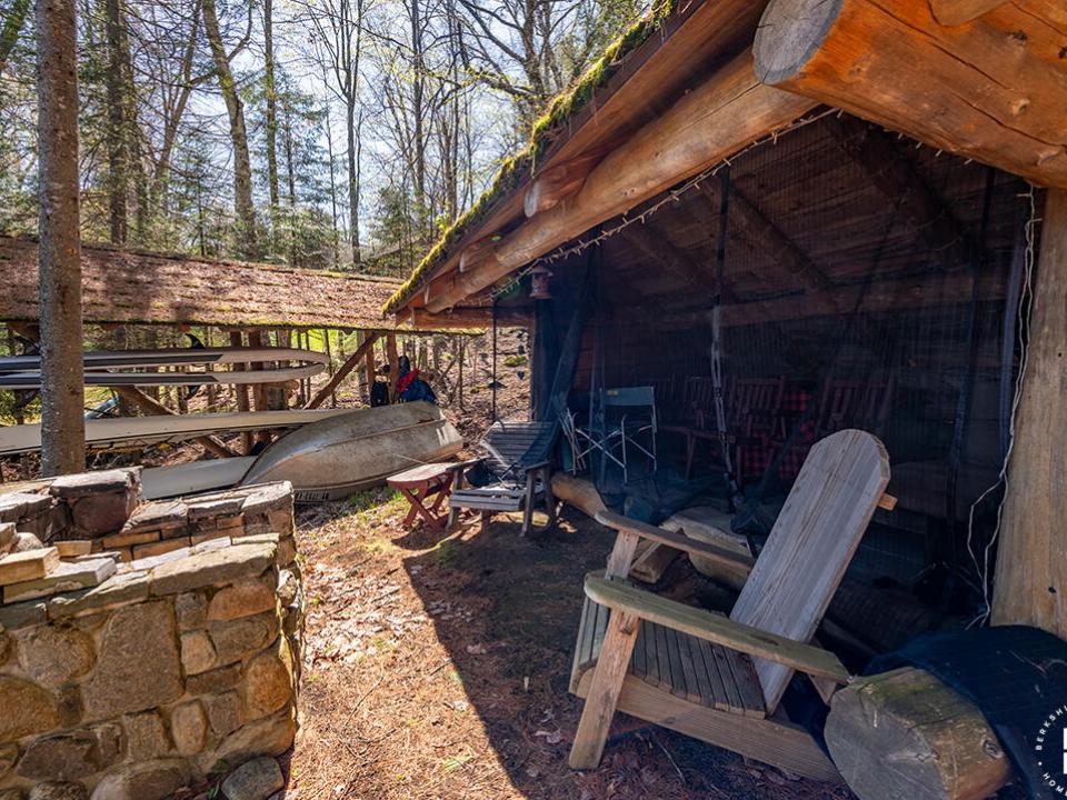 CampStillwaters_Spring_LeanTo