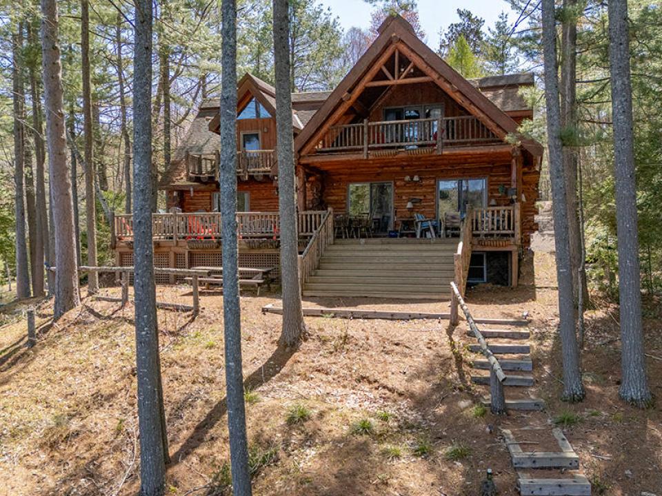CampStillwaters_Spring_A_Exterior_Back_U