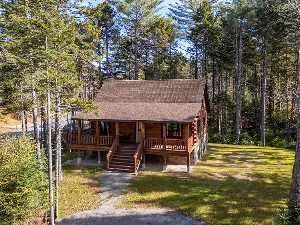 NewlyContructedLogHomeInLP_A_Exterior_Fr