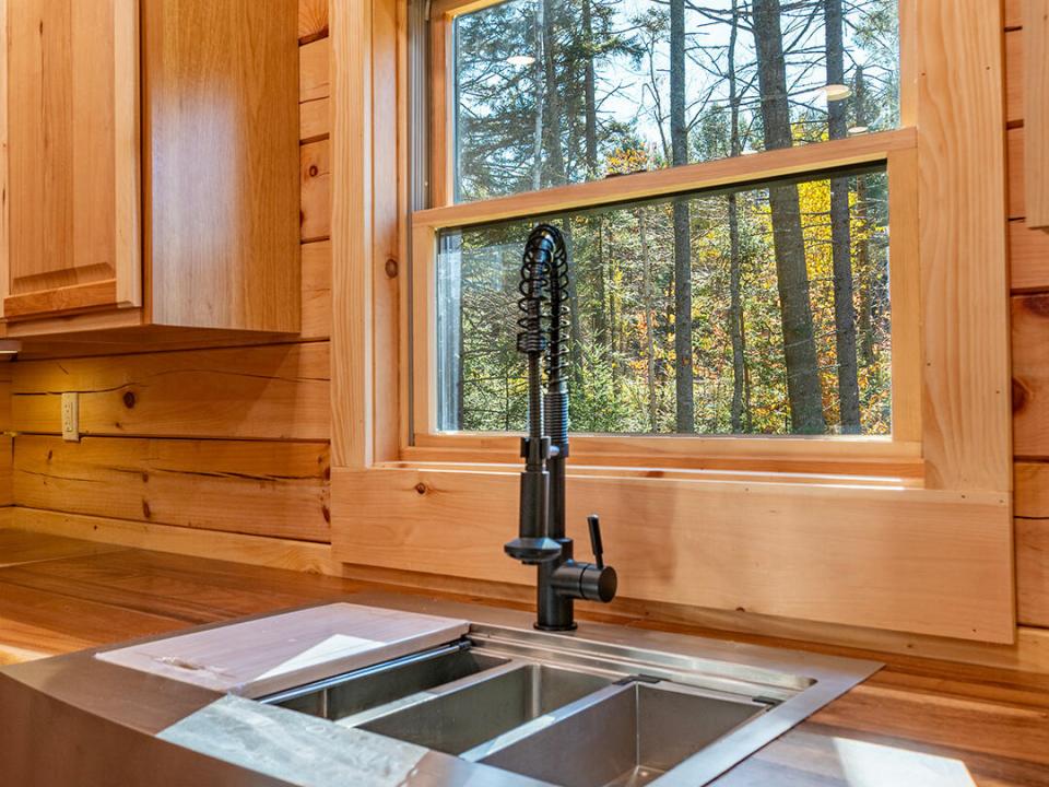 NewlyContructedLogHomeInLP_Kitchen_Sink_