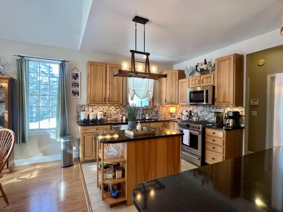 385 Flat Rock Road, Malone, NY