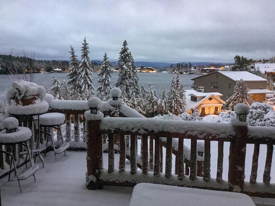 Swiss4Condo_Deck_View_Winter