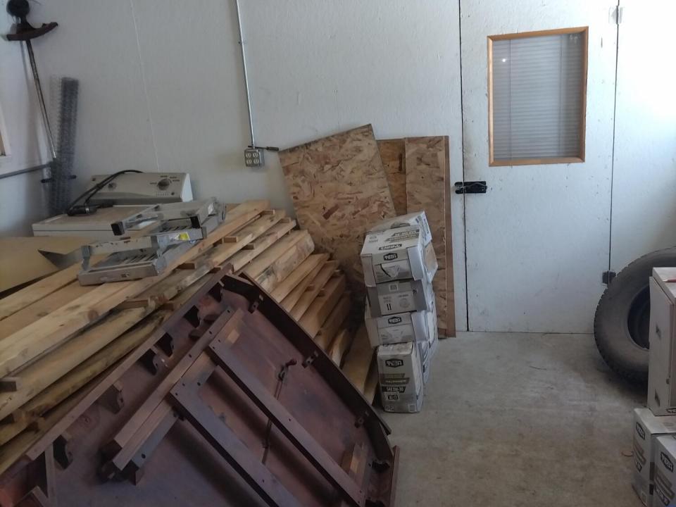 Storage room powers Rd