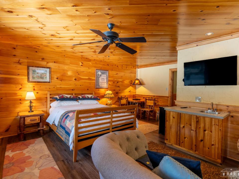 Guest room