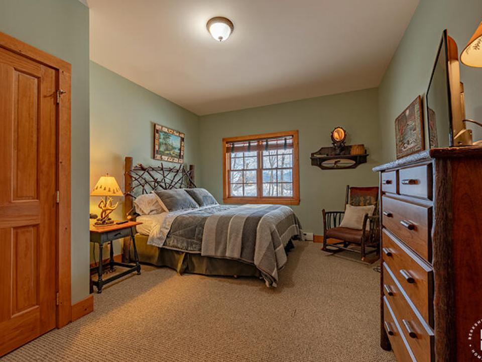 CustomBuiltADKHomeOnOverlook_Bedroom3