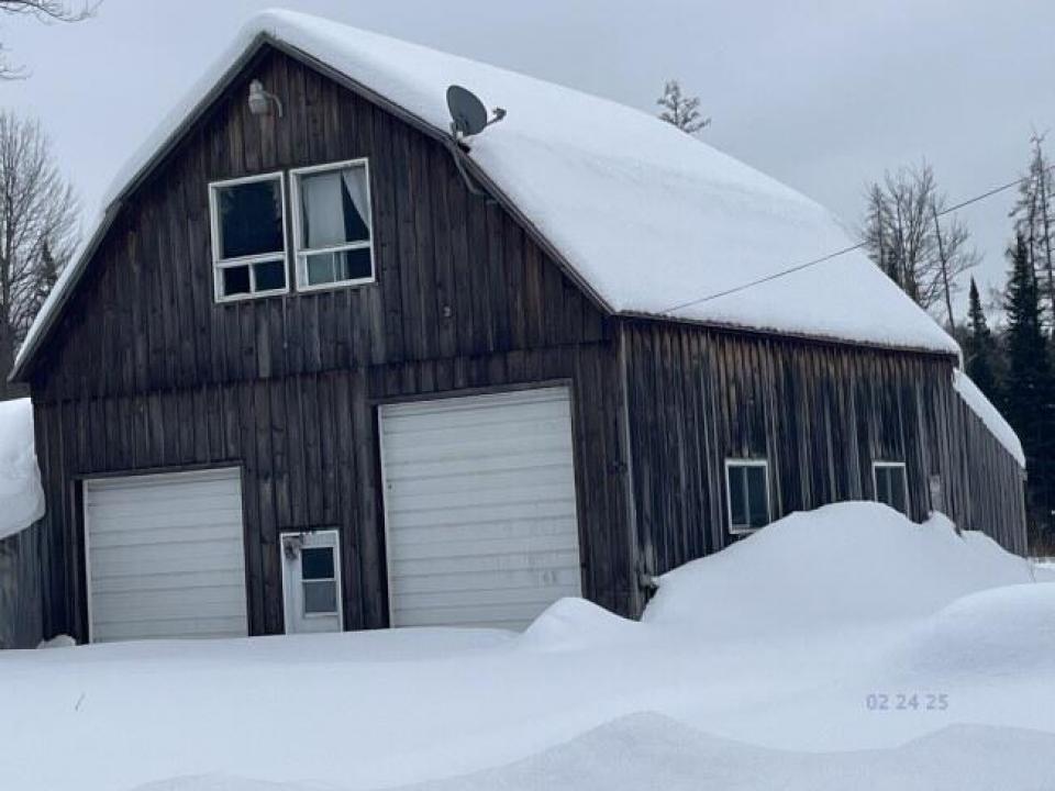 garage w/apt