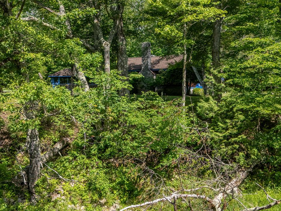 TheBlacksmithHouse_A_River_To_MH_V