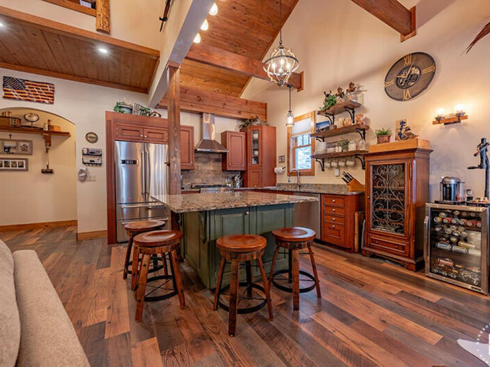 CampSummerBreezeOnUpperSaranac_Kitchen_B