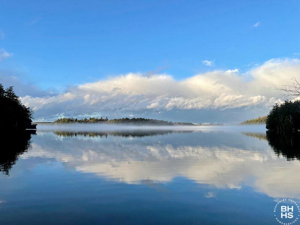 CampSummerBreezeOnUpperSaranac_O_Lake CampSummerBreezeOnUpperSaranac_O_Lake