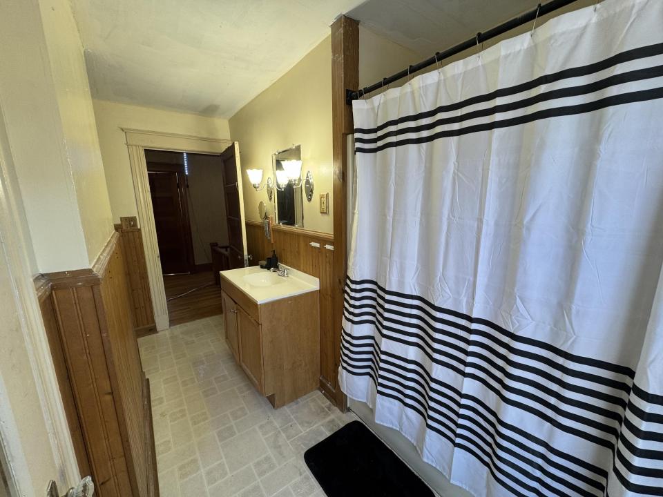 Bathroom 1