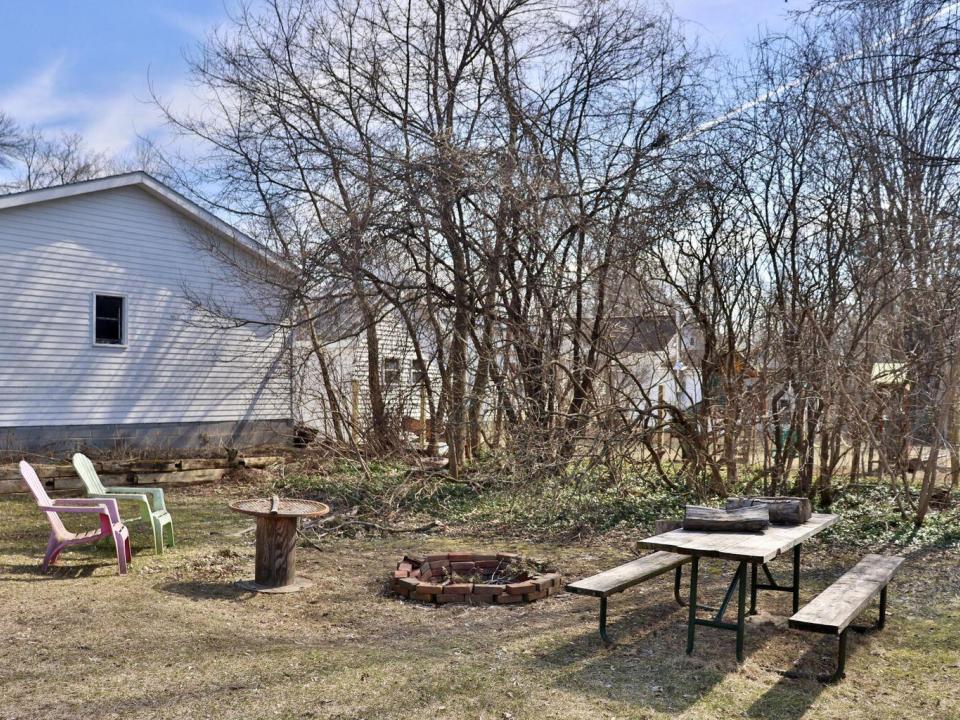 19 Elm Fire Pit