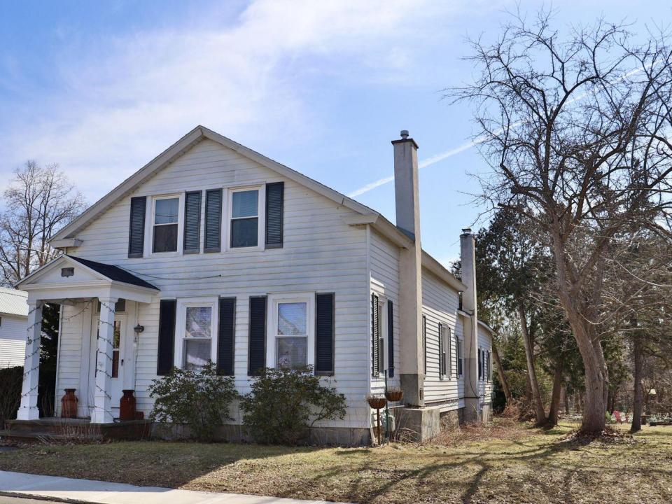 19 Elm Front Side 19 Elm Front Side
