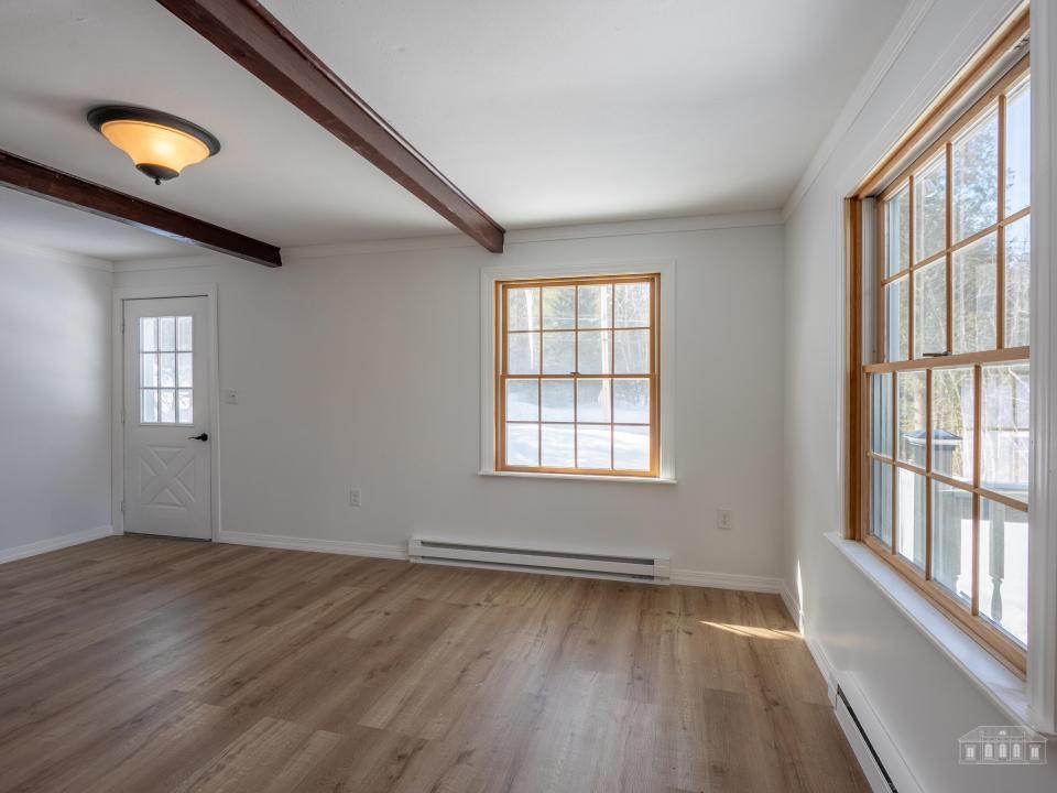 152 Old Military Rd LP-10