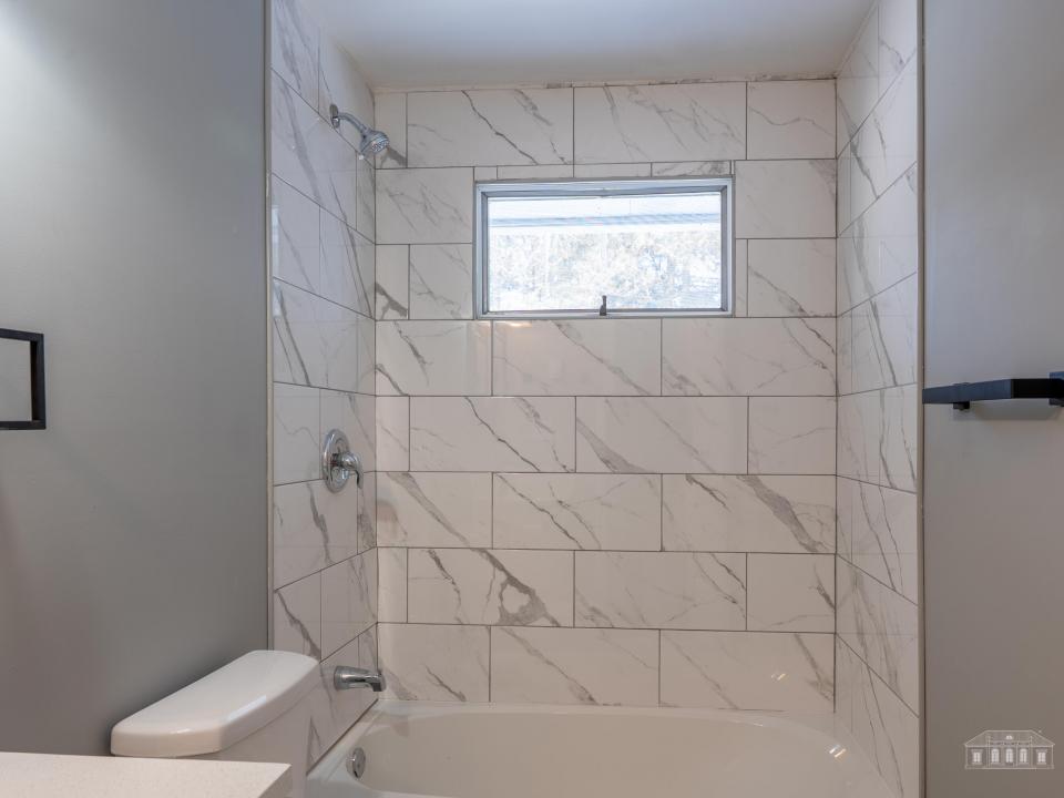 152 Old Military Rd LP-22