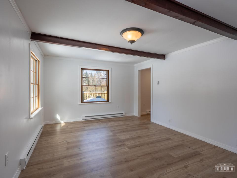 152 Old Military Rd LP-7