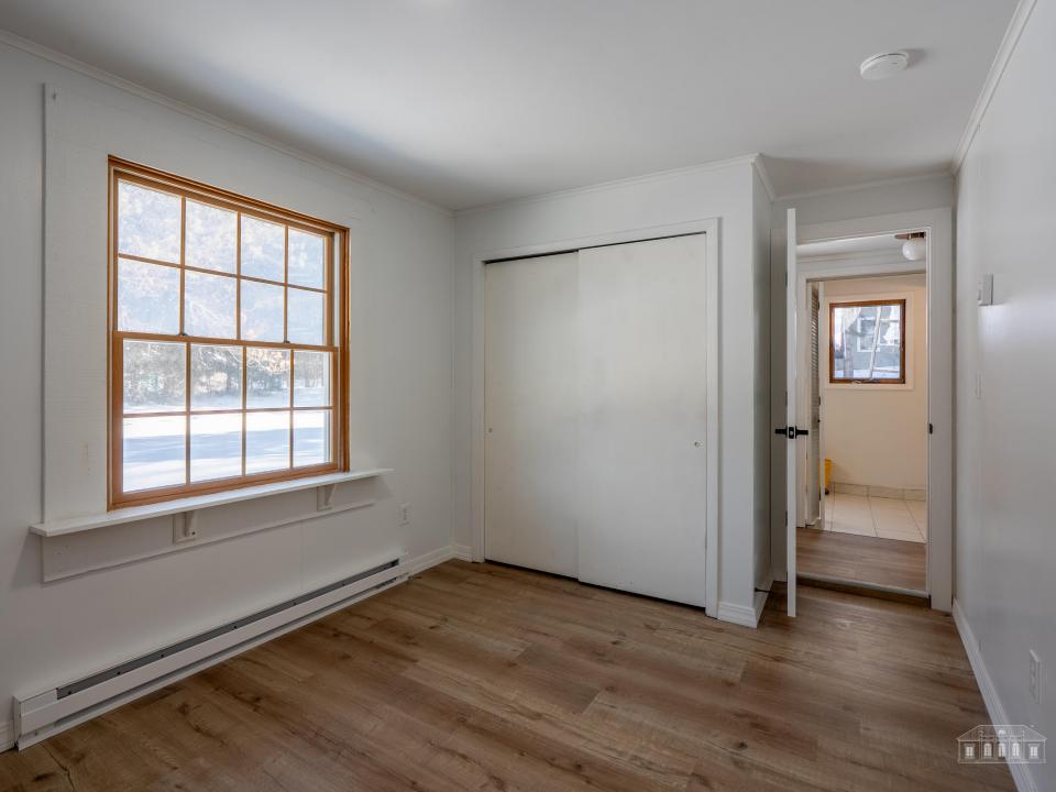 152 Old Military Rd LP-27