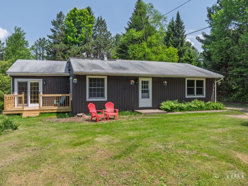 152 Old Military Rd LP Summer-2 (1)