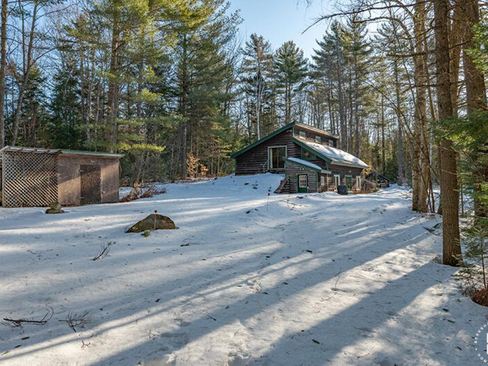 AdirondackHiddenGemInBdale_Exterior_Outb