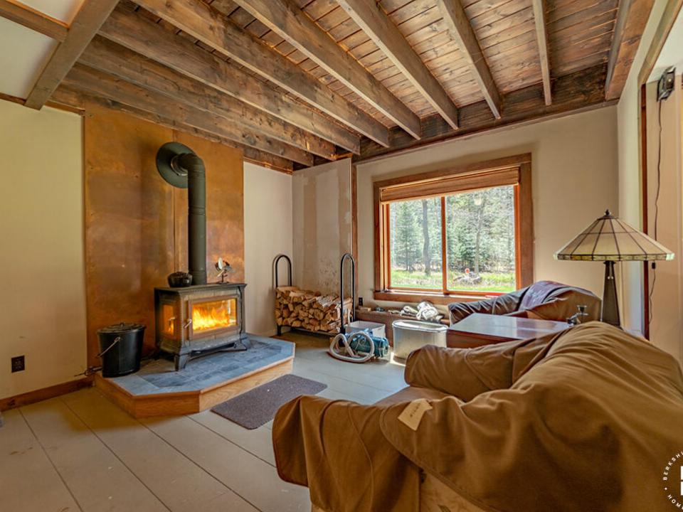 AdirondackHiddenGem_Den