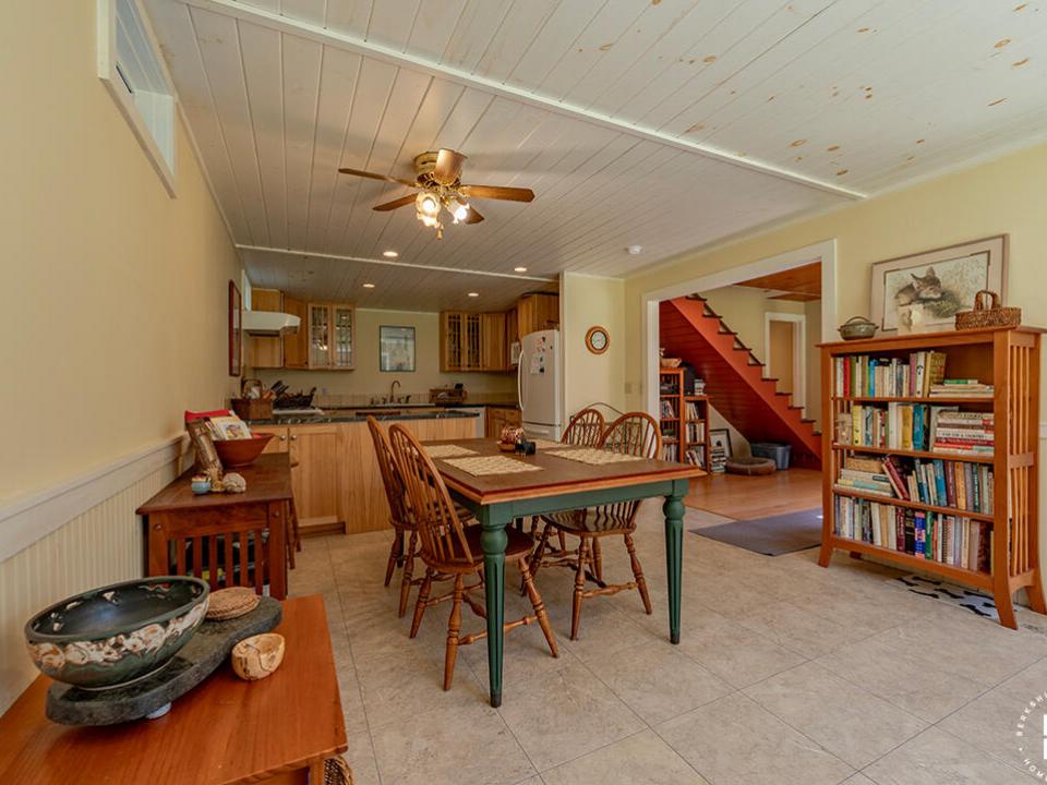 AdirondackHiddenGem_DiningRoom_L