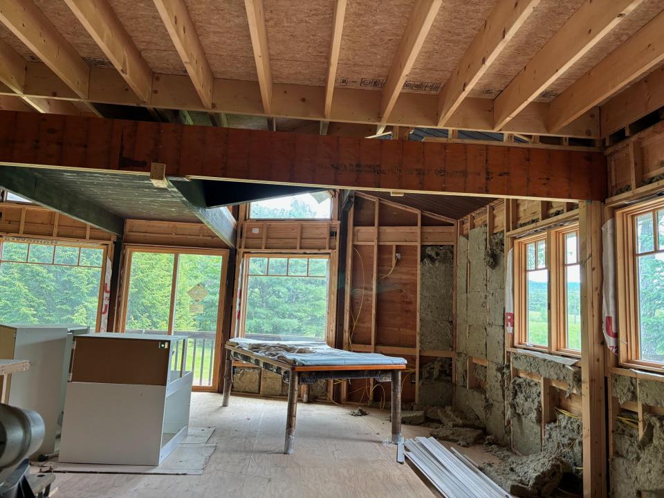 Kitchen/Living/Dining area