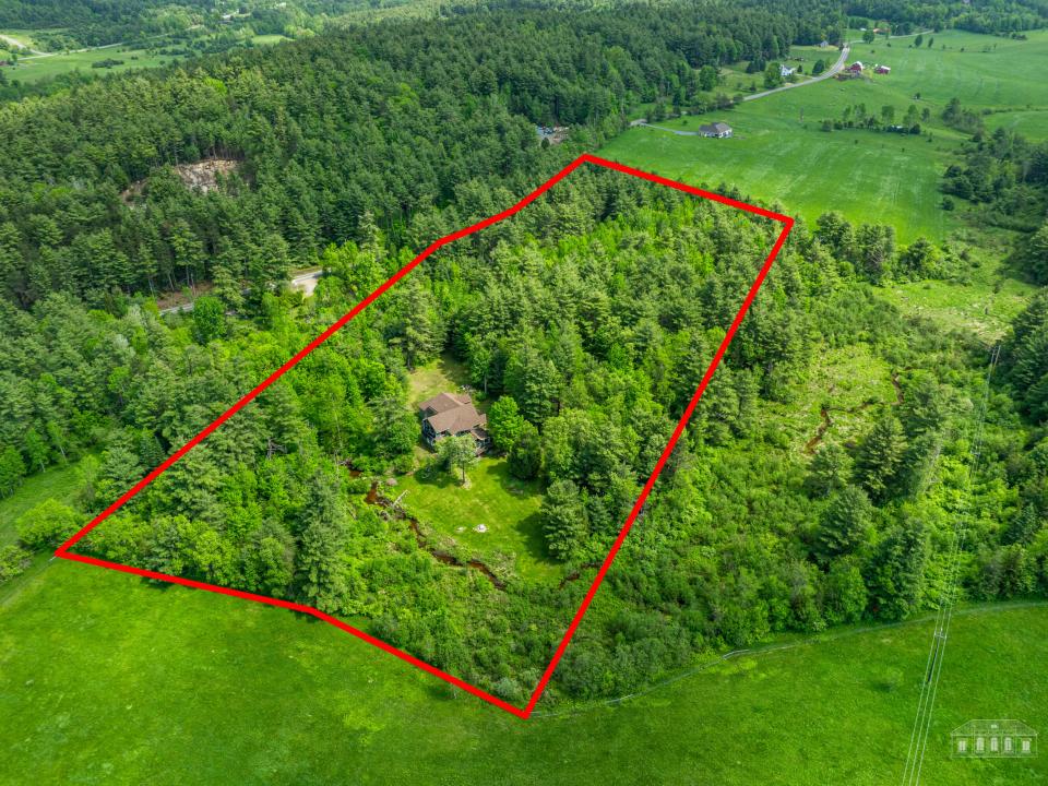 8.9 acres of privacy & seclusion