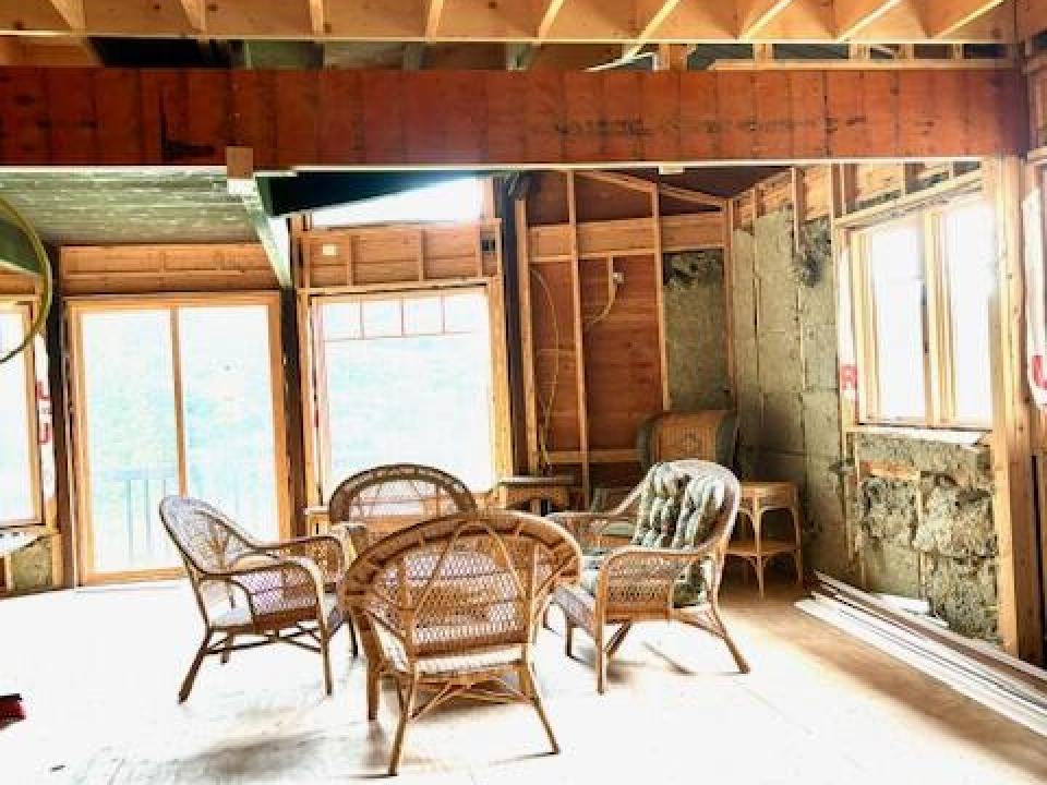 Kitche/Living /Dining area