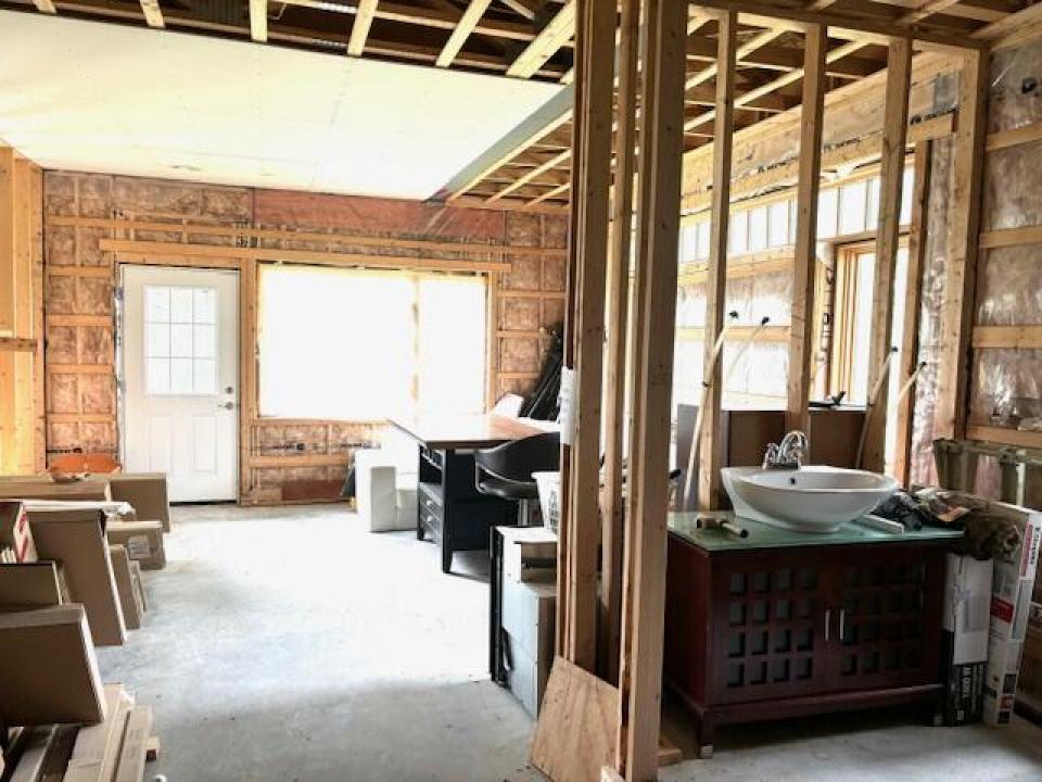 Main floor bedroom & bath