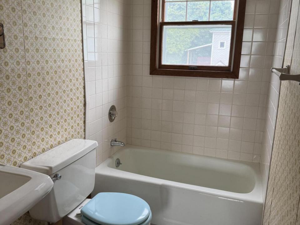 Upstairs Bathroom