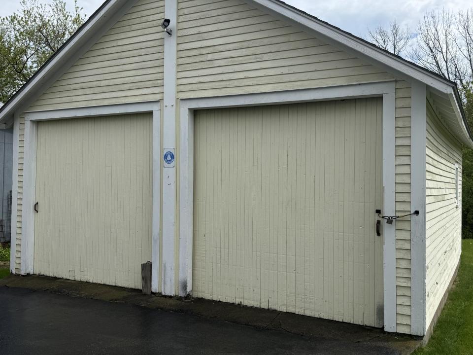 2 Car Garage
