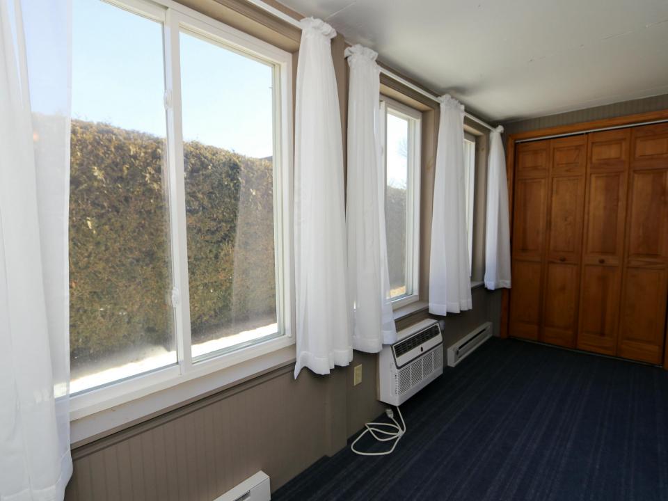 All Seasons Room