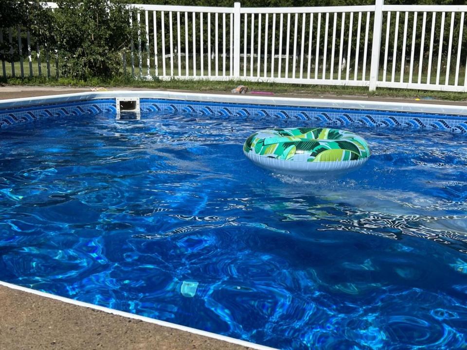Pool Summer 1