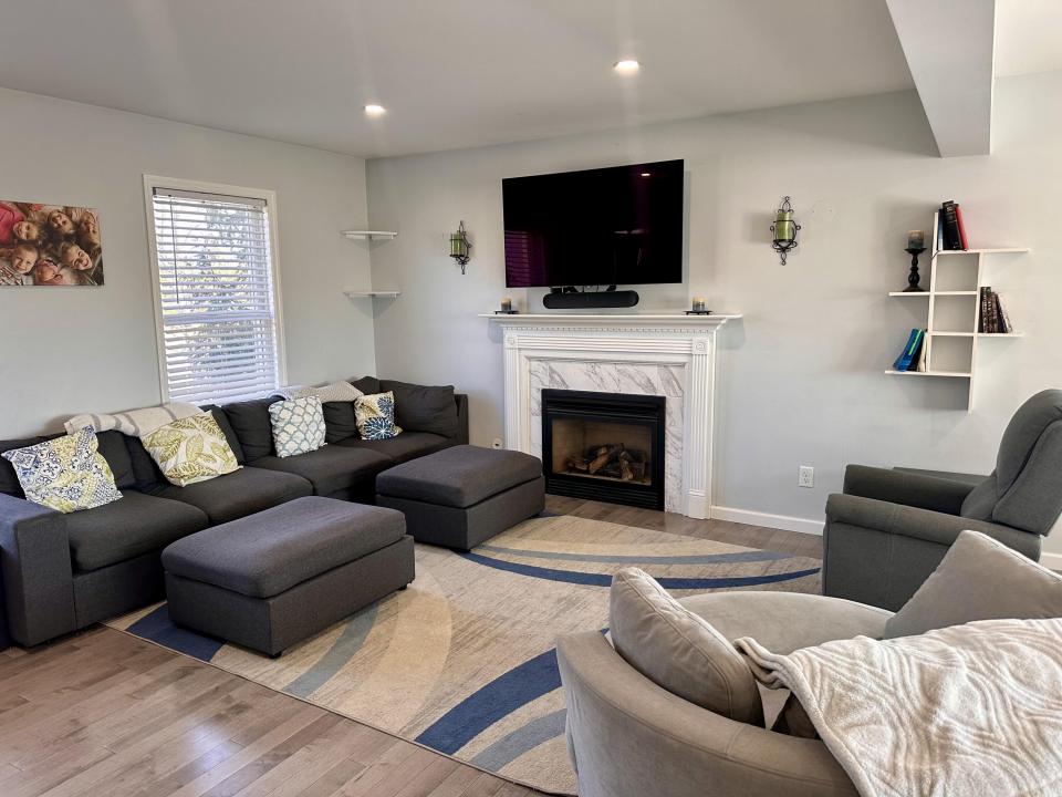 Living Room 3