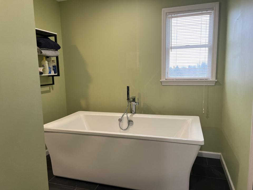 Air-Jet Tub