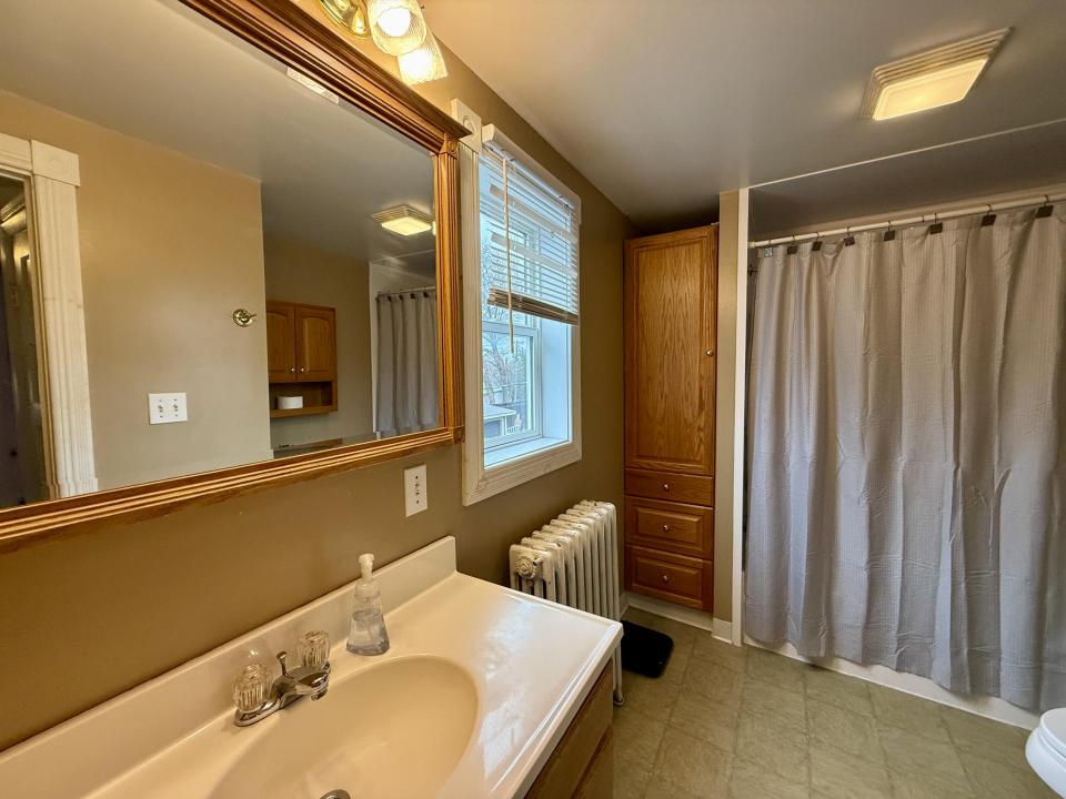 Bathroom 2