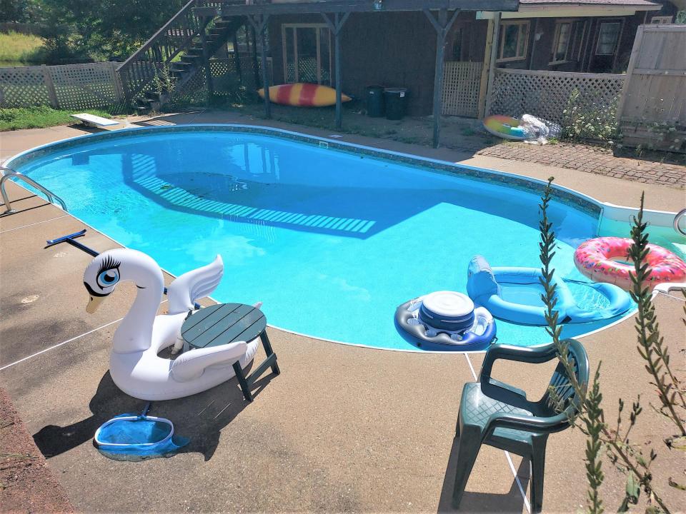 Pool2