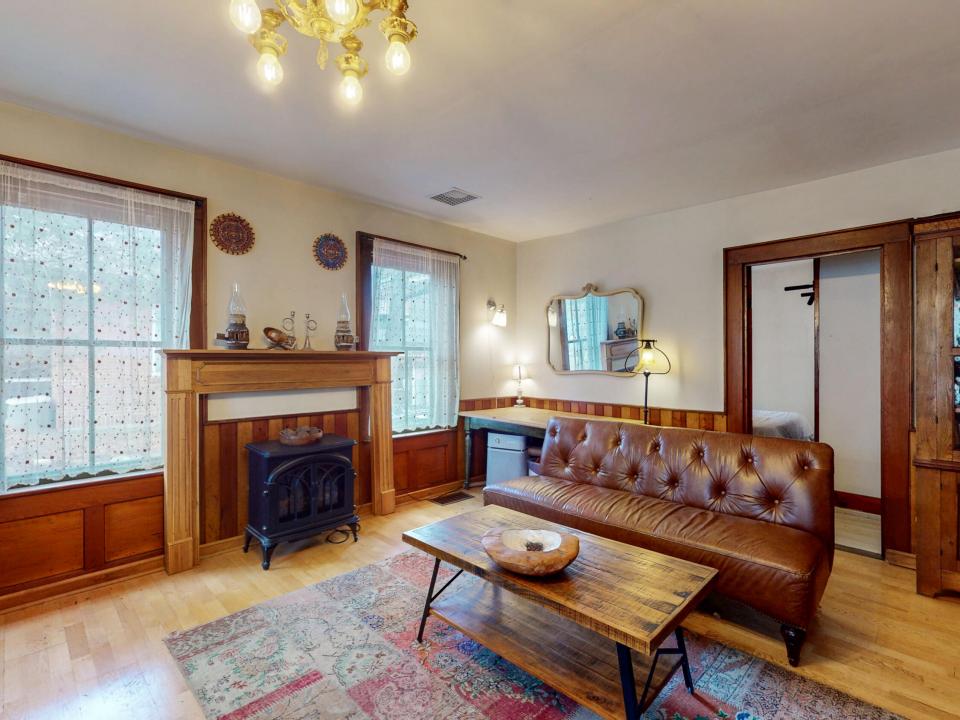1794-NY-73-04022025_082901-2