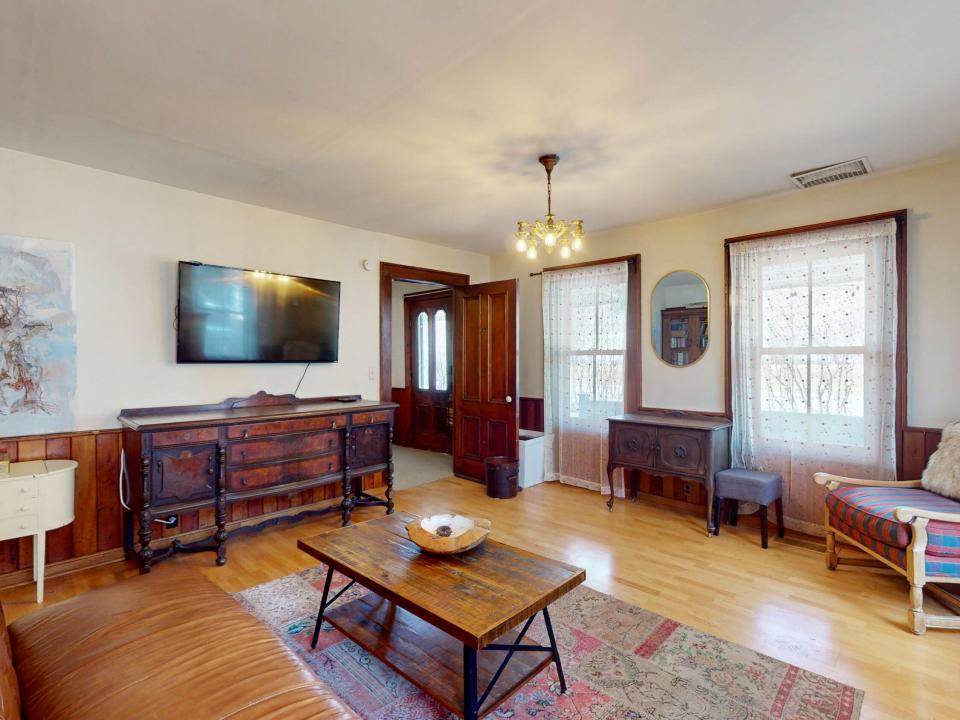 1794-NY-73-04022025_082959-2
