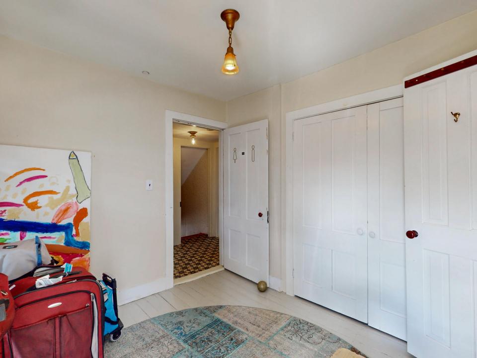 1794-NY-73-04022025_084221-2