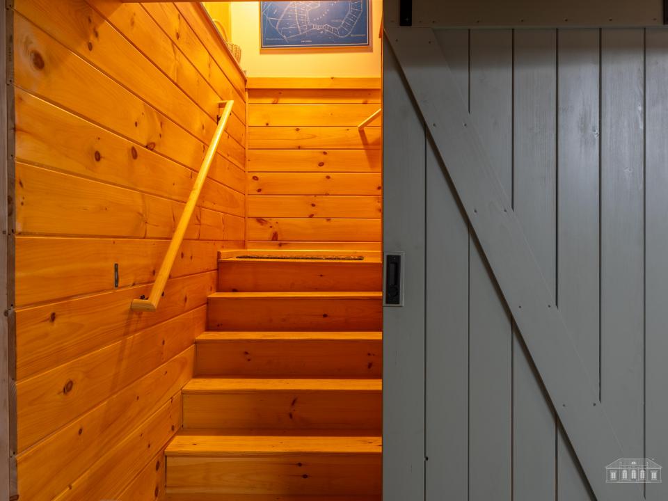 7 Back Bay Rd SL-82.jpgbasement barn doo