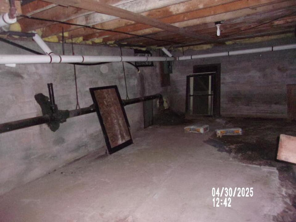 107_1893