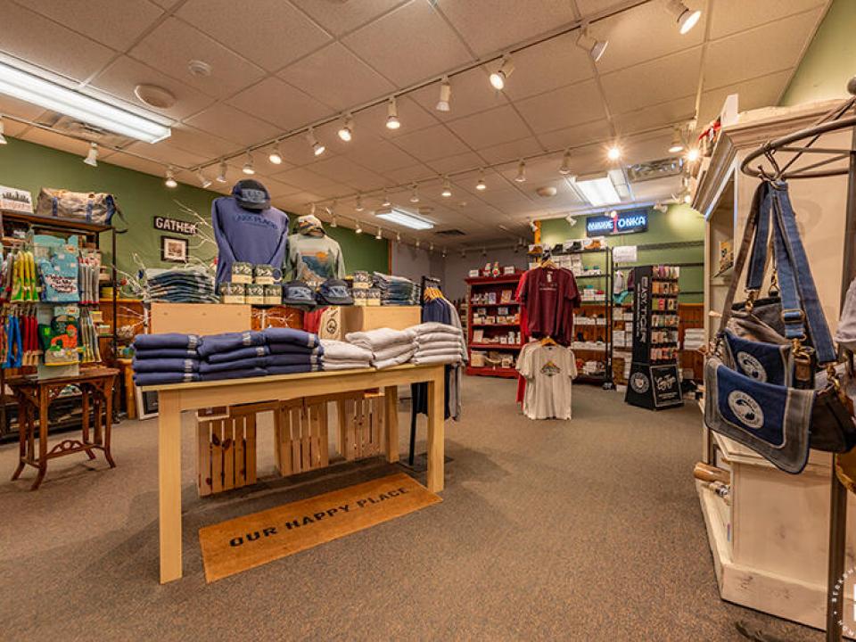 ThereAndBackAgainInLakePlacid_Interior_L